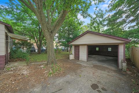 303 Center Ave, Wheeling, IL 60090 photo 20