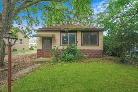 303 Center Ave, Wheeling, IL 60090 photo 22