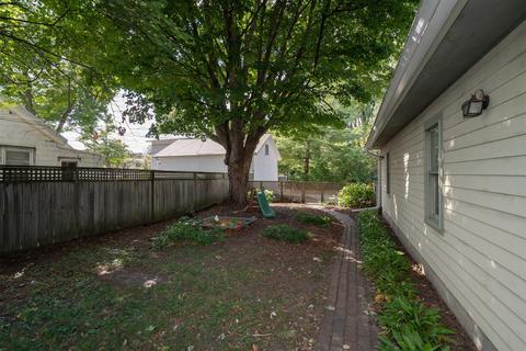 806 N Evans St, Bloomington, IL 61701 photo 37