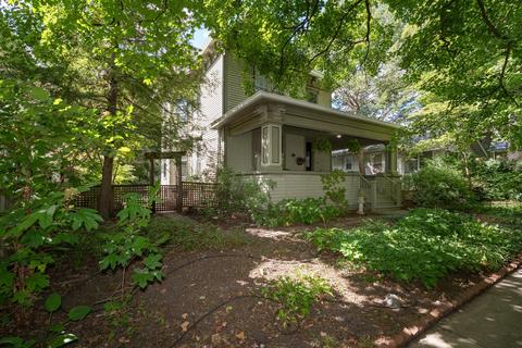 806 N Evans St, Bloomington, IL 61701 photo 2