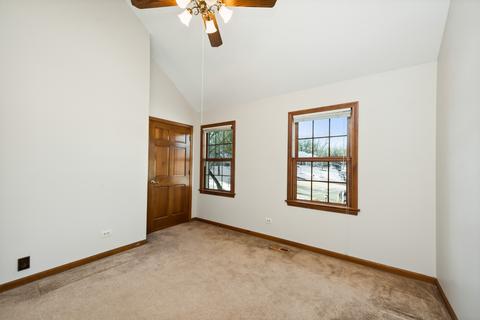 4 Hampton Ct, Algonquin, IL 60102 photo 11
