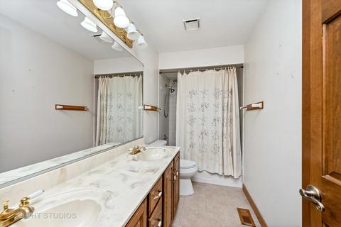 4 Hampton Ct, Algonquin, IL 60102 photo 17