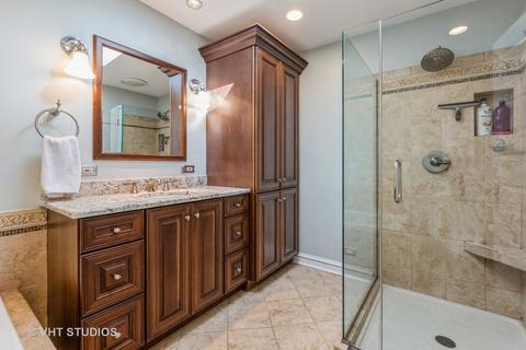 4243 N Ridgeway Ave, Chicago, IL 60618 photo 16