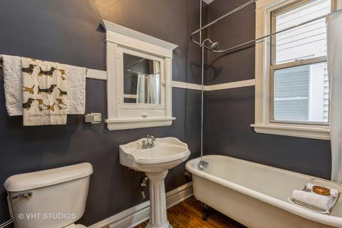 4243 N Ridgeway Ave, Chicago, IL 60618 photo 9
