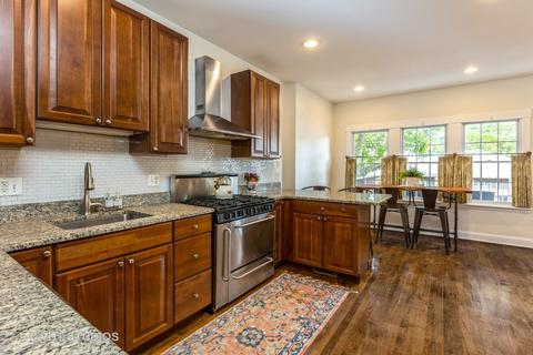 4243 N Ridgeway Ave, Chicago, IL 60618 photo 11