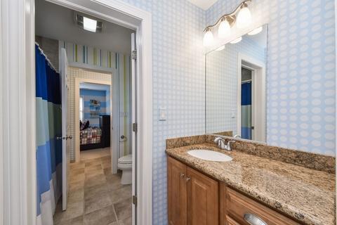 1521 E Harrison Ave, Wheaton, IL 60187 photo 21
