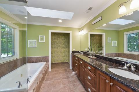 1521 E Harrison Ave, Wheaton, IL 60187 photo 17