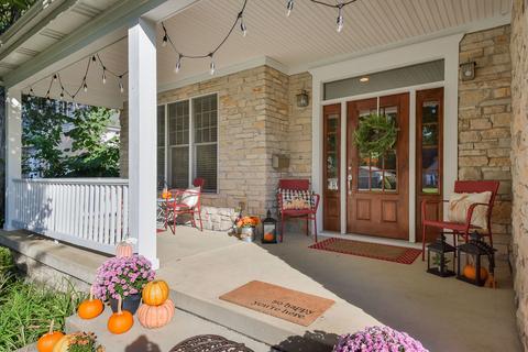1521 E Harrison Ave, Wheaton, IL 60187 photo 3