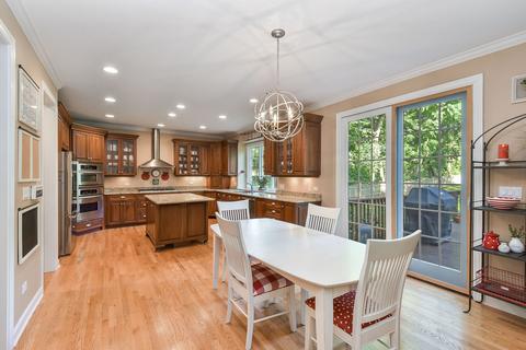 1521 E Harrison Ave, Wheaton, IL 60187 photo 7
