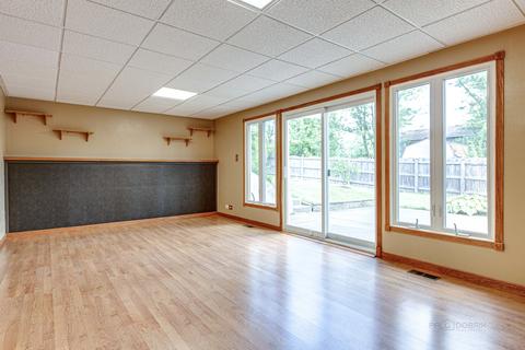 1325 Hassell Dr, Hoffman Estates, IL 60169 photo 29