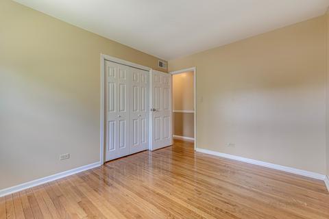 1325 Hassell Dr, Hoffman Estates, IL 60169 photo 20