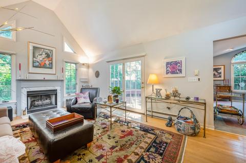 2308 Simpson St, Evanston, IL 60201 photo 10
