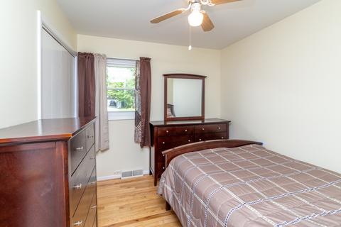 1015 Beverly Dr, Wheeling, IL 60090 photo 9