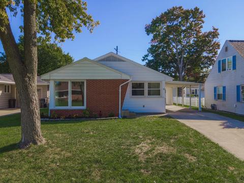 10 Sylvan Ln, Bloomington, IL 61701 photo 1