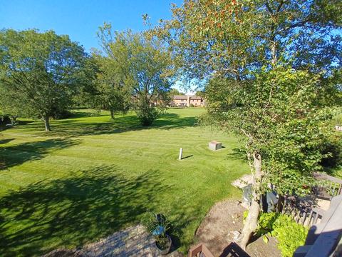 1834 Golf View Dr, Bartlett, IL 60103 photo 3