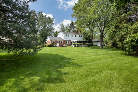 3020 White Pine Dr, Northbrook, IL 60062 photo 3