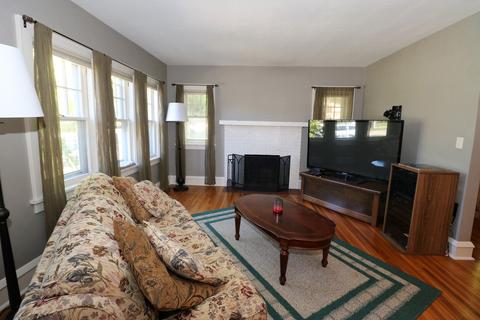 1507 E Oakland Ave, Bloomington, IL 61701 photo 26