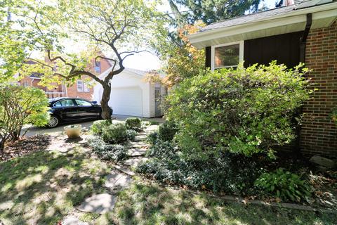 1507 E Oakland Ave, Bloomington, IL 61701 photo 11