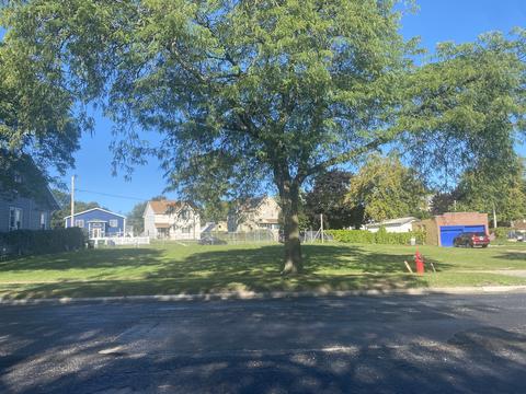 1032 Sheridan Rd, North Chicago, IL 60064