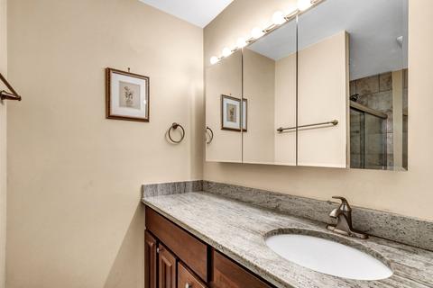 8913 Lyons St, Des Plaines, IL 60016 photo 16