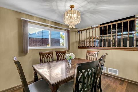 8913 Lyons St, Des Plaines, IL 60016 photo 6