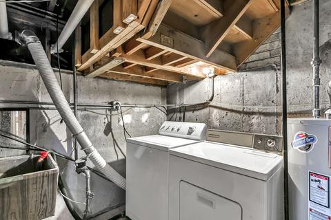 8913 Lyons St, Des Plaines, IL 60016 photo 18