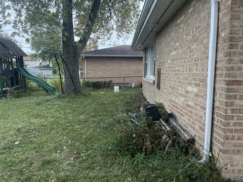 7753 S Sholer Ave, Bridgeview, IL 60455 photo 4