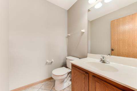 2501 Dickens Dr, Aurora, IL 60503 photo 8