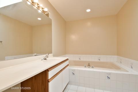 758 Falmore Dr, Bartlett, IL 60103 photo 16