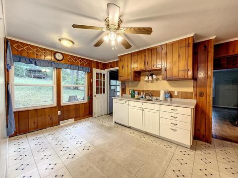 117 Valley Dr, Oakwood Hills, IL 60013 photo 9