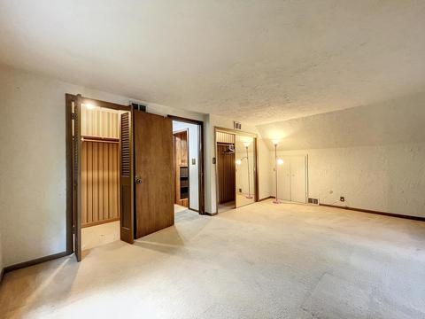 117 Valley Dr, Oakwood Hills, IL 60013 photo 22