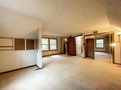 117 Valley Dr, Oakwood Hills, IL 60013 photo 24