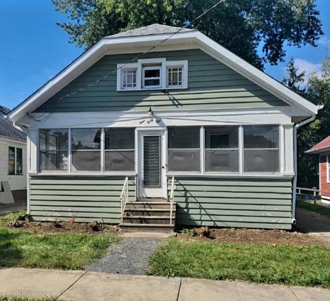 441 Bangs St, Aurora, IL 60505 photo 1
