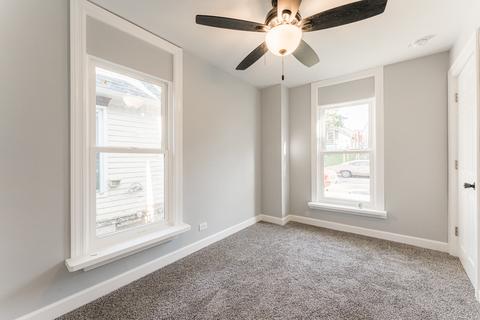 248 S Michigan St, Elgin, IL 60120 photo 8
