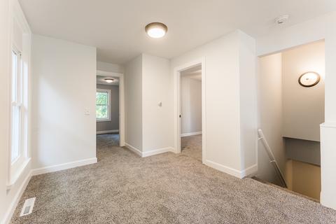 248 S Michigan St, Elgin, IL 60120 photo 5