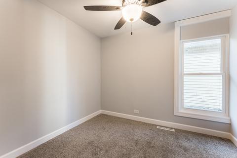 248 S Michigan St, Elgin, IL 60120 photo 9