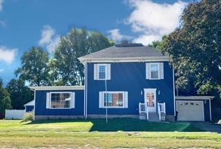 233 E William St, Bement, IL 61813 photo 1
