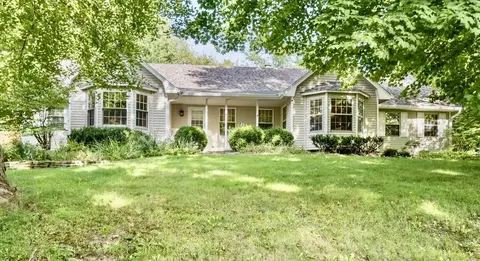 1 Bent Tree Ln, Towanda, IL 61776 photo 1