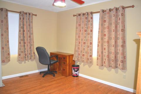 420 Paris St, Dewitt, IL 61735 photo 8