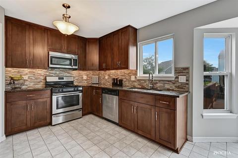 2423 Sierra Ave, Plainfield, IL 60586 photo 5