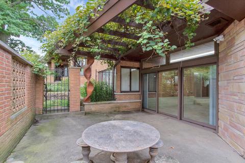 5214 W Devon Ave, Chicago, IL 60646 photo 6