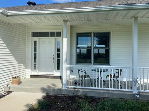 1869 E Townline Rd, Leaf River, IL 61047 photo 4