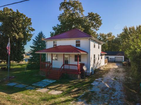 208 N Main St, Dana, IL 61321 photo 1