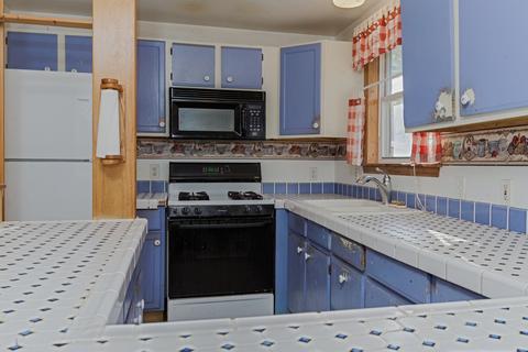 208 N Main St, Dana, IL 61321 photo 8