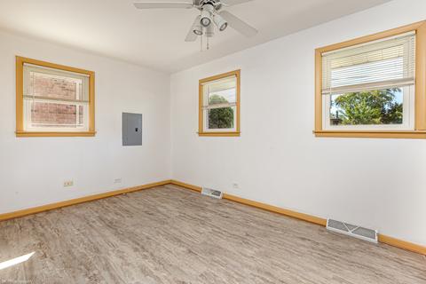 8407 Normandy Ave, Burbank, IL 60459 photo 15