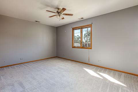8407 Normandy Ave, Burbank, IL 60459 photo 10
