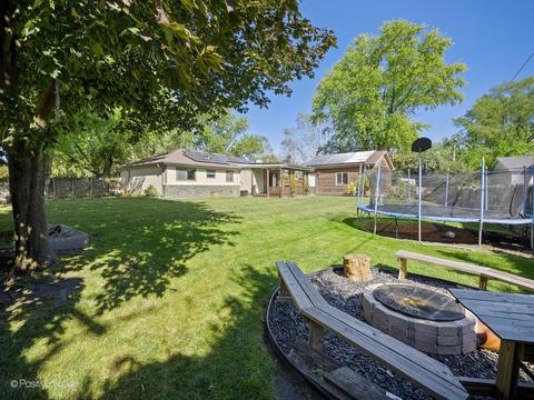 205 Illinois Blvd, Hoffman Estates, IL 60169 photo 24