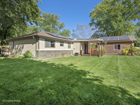 205 Illinois Blvd, Hoffman Estates, IL 60169 photo 25