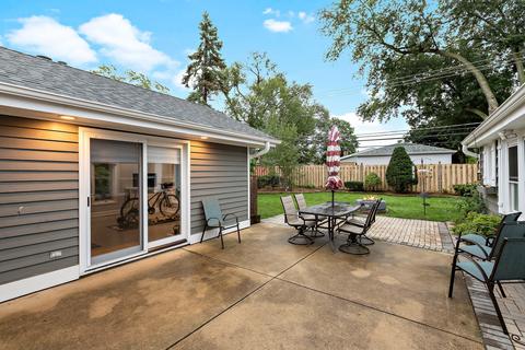 2543 Pick Dr, Glenview, IL 60025 photo 17