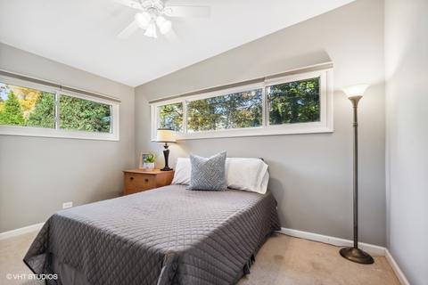 645 Indian Rd, Glenview, IL 60025 photo 8